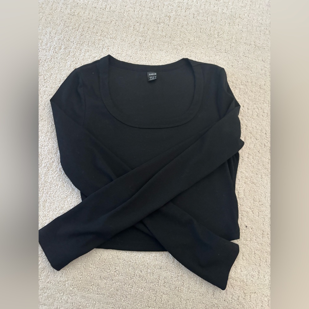 black cropped long sleeve